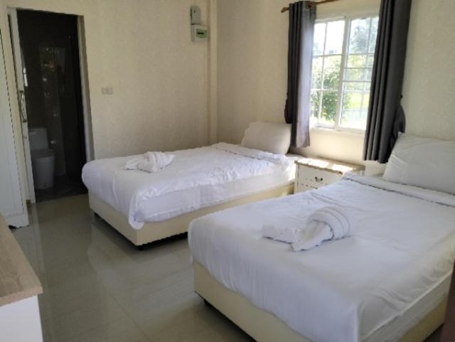 Evie Mae Resort Ban Cha-om Exterior photo
